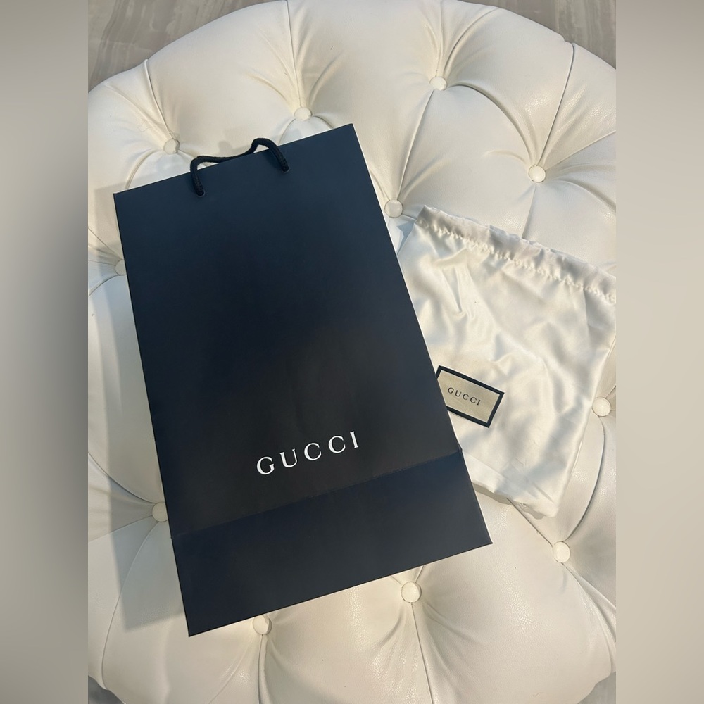 Gucci paper bag